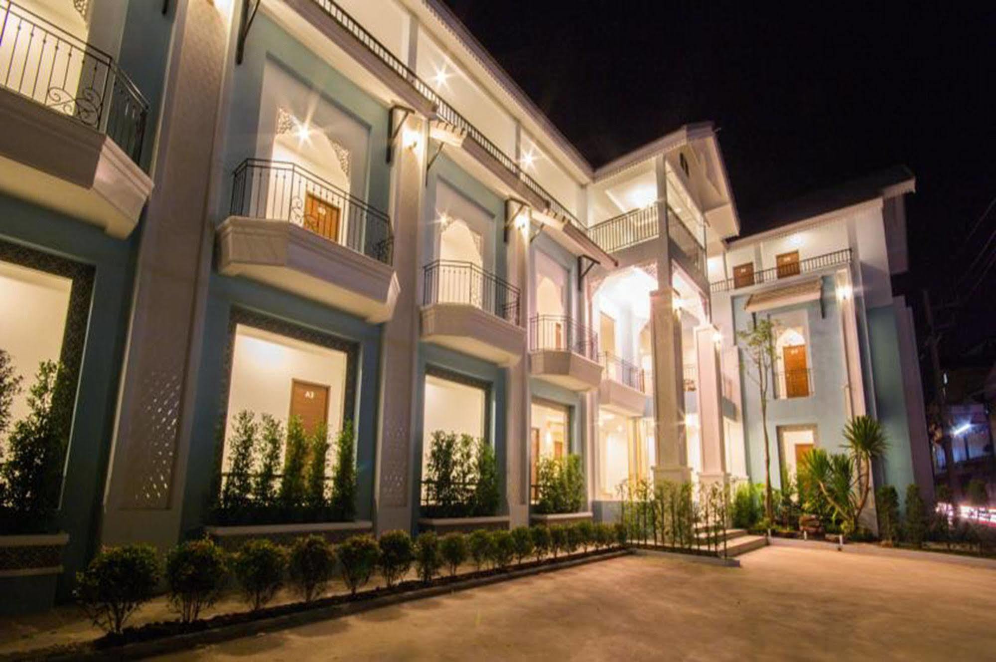 Crystal Nongkhai Hotel Nong Khai Zewnętrze zdjęcie