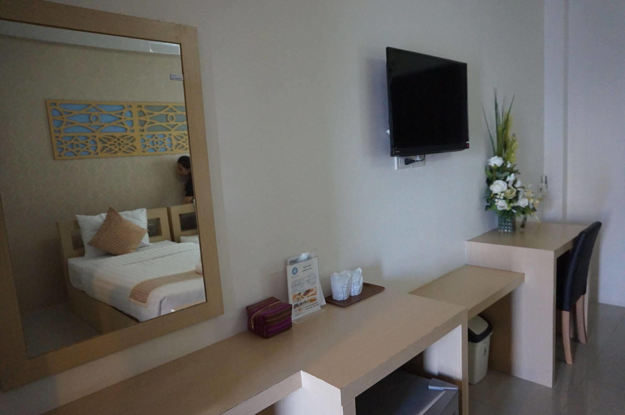 Crystal Nongkhai Hotel Nong Khai Zewnętrze zdjęcie